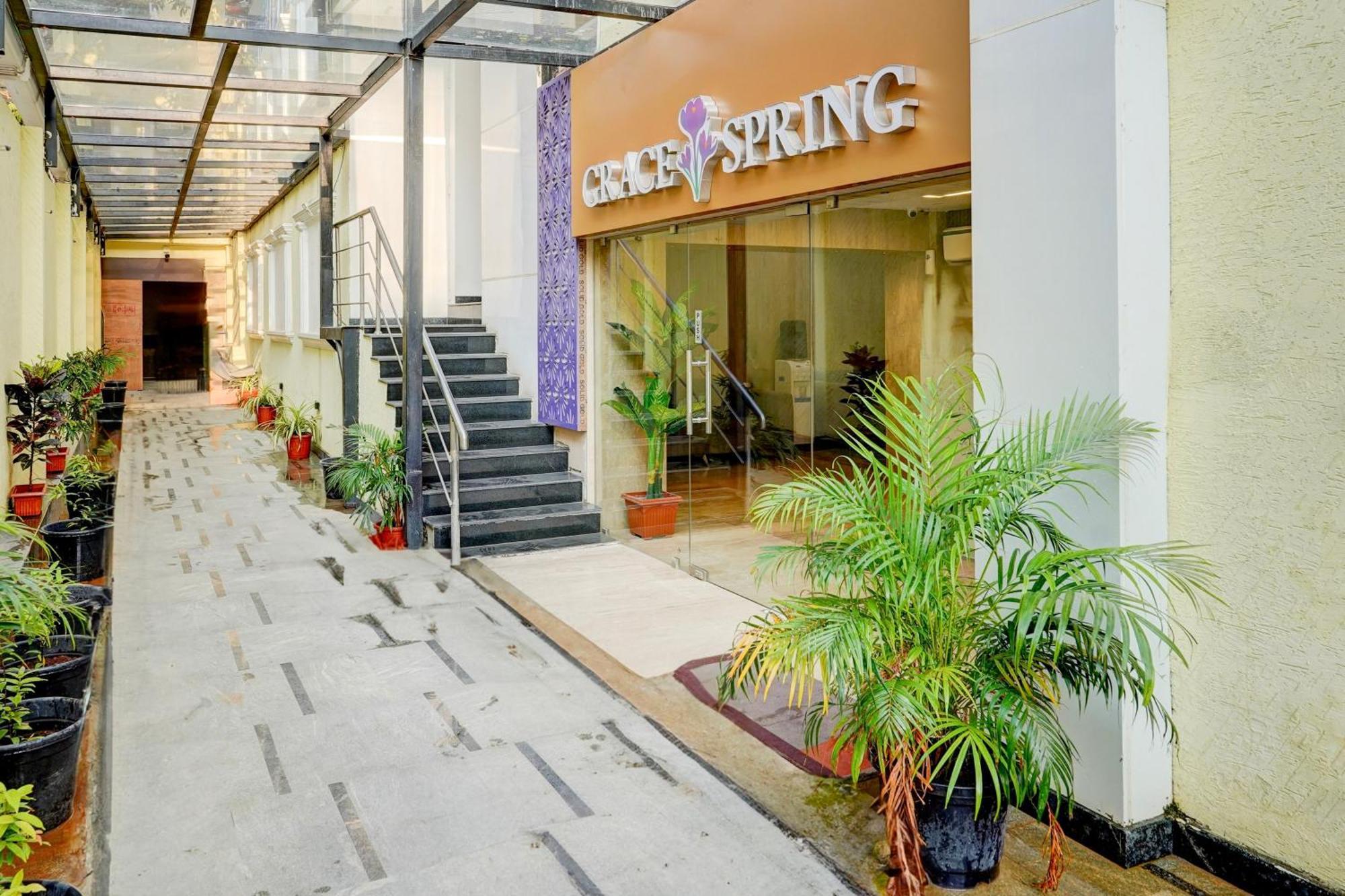 Townhouse Oriental Inn Chennai Exterior photo